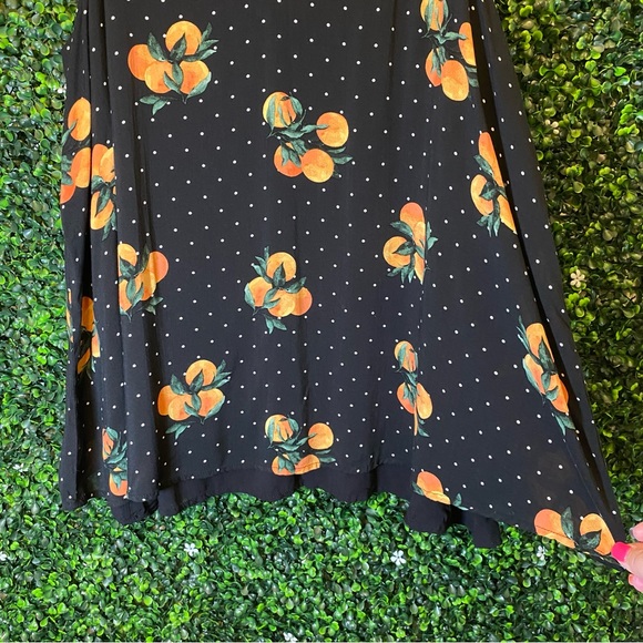 Orange Tank 🍊 - Picture 3 of 6